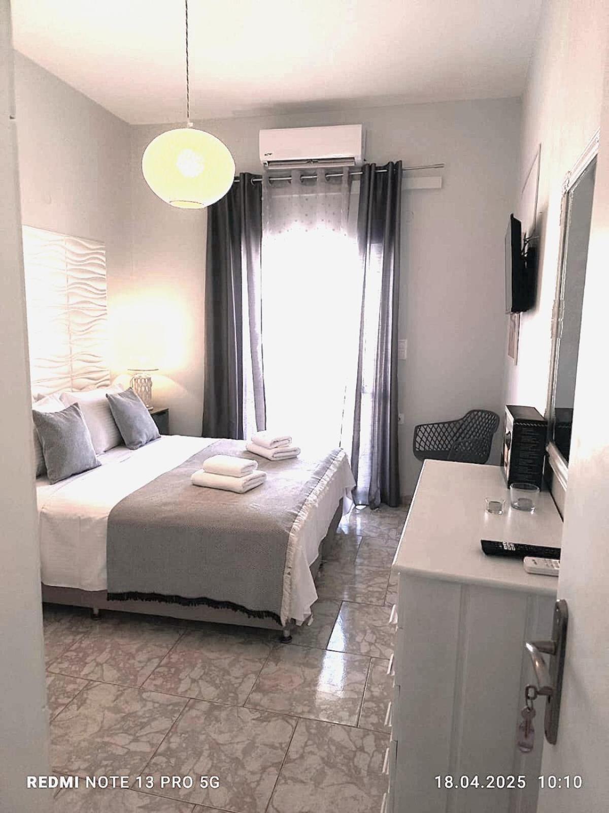 Libyan Anima Maisonette & Double Rooms Palaiochora Ngoại thất bức ảnh