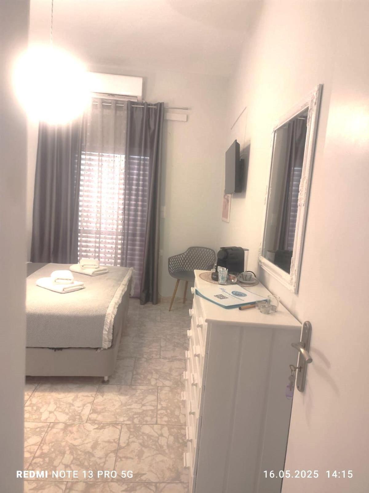 Libyan Anima Maisonette & Double Rooms Palaiochora Ngoại thất bức ảnh
